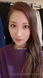 可爱而兴奋的继妹Izzy Lush在宿舍里被她的继兄操了